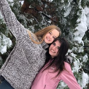 Meet your Posher, Raquel